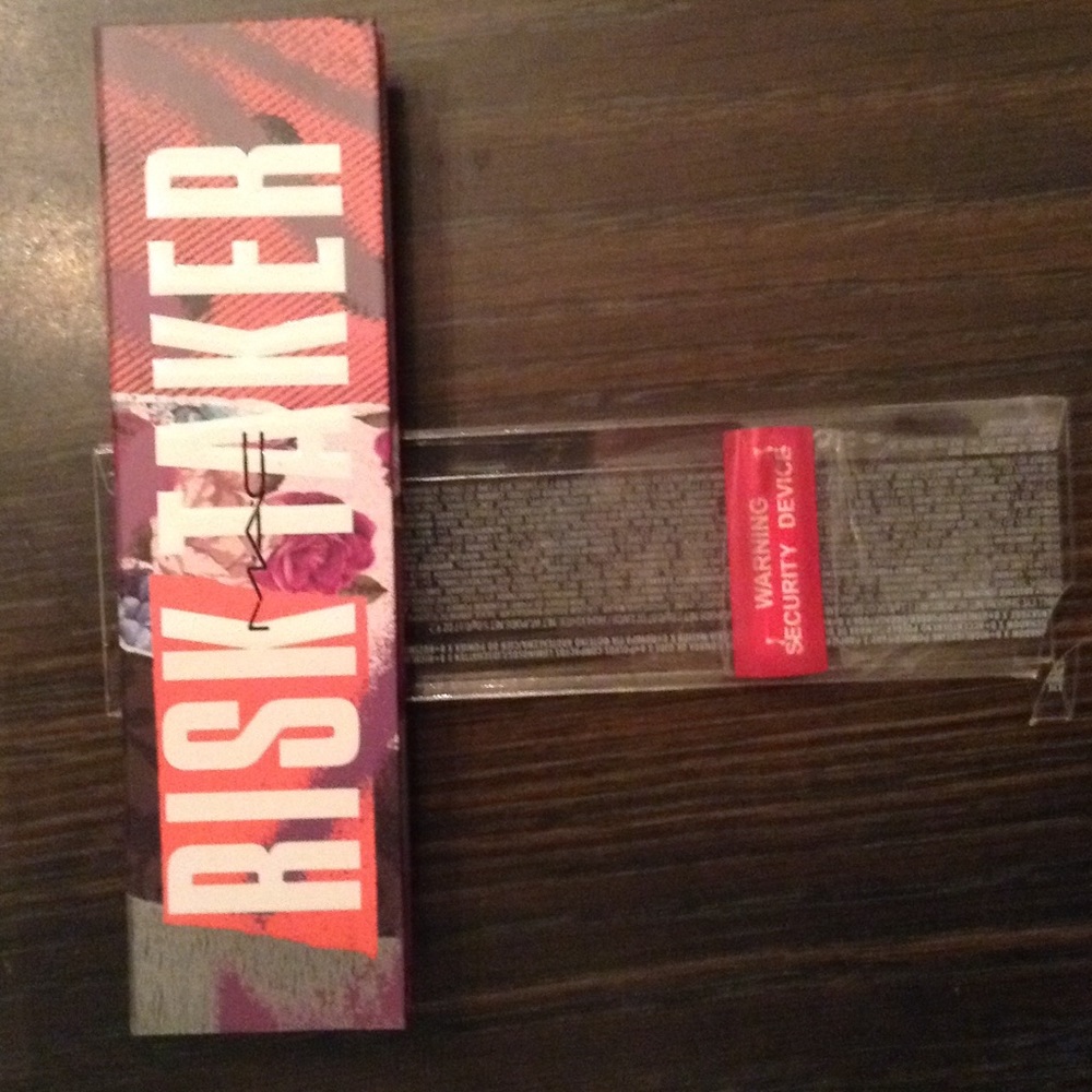 MAC Risk Taker Eye Palette - $41.  NEW 4.5 Stars